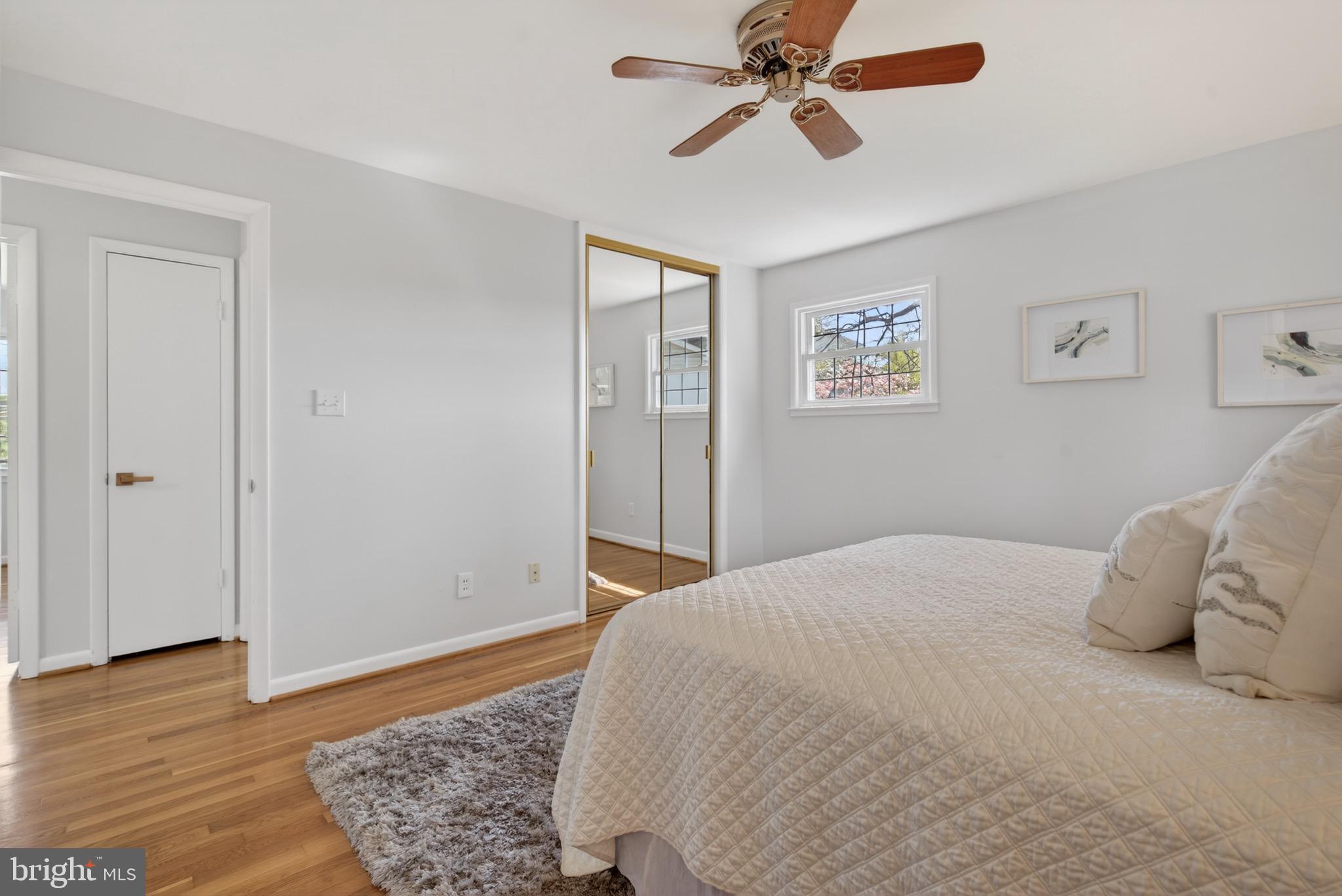 BROYHILL GLEN GARY PARK - Residential