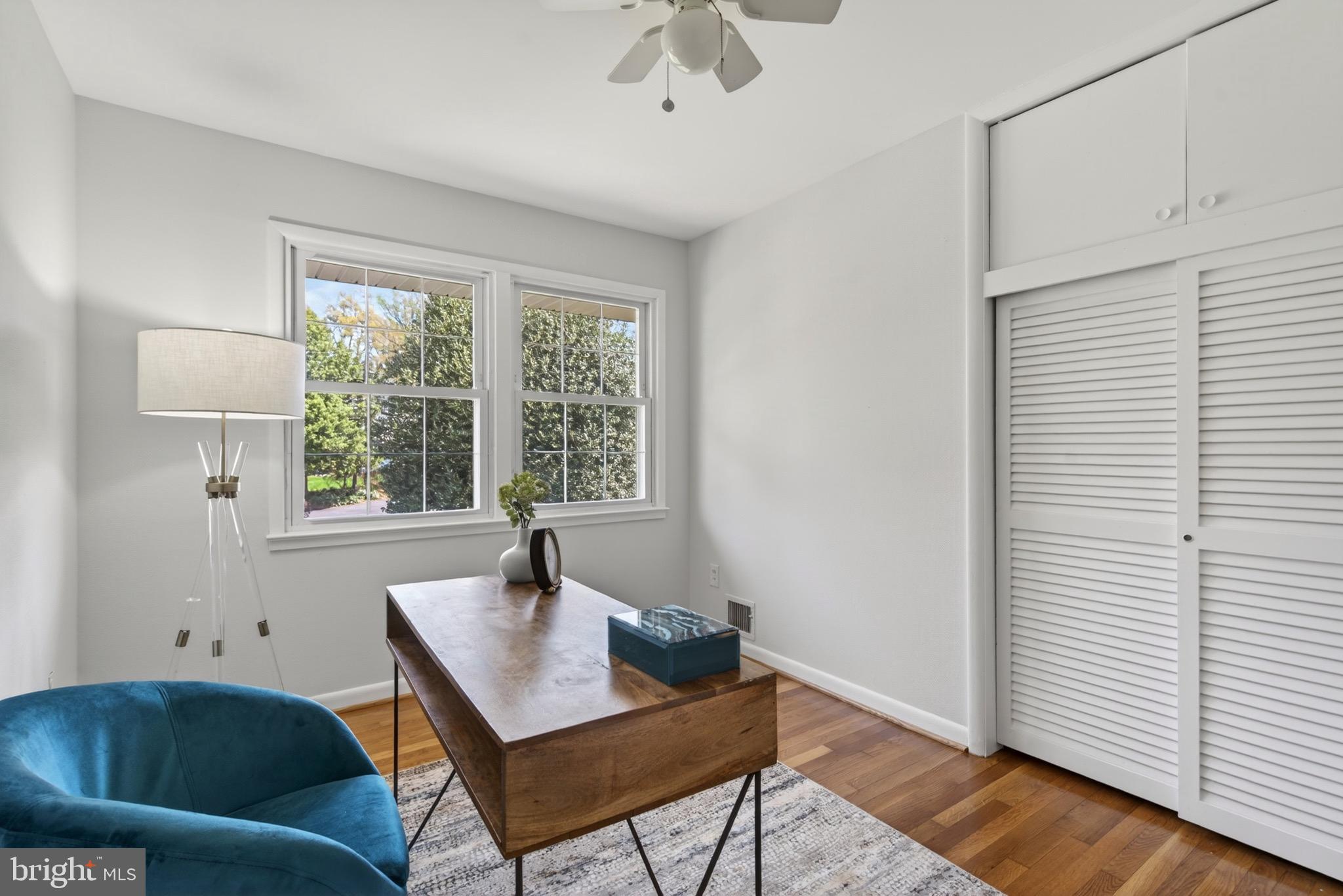 BROYHILL GLEN GARY PARK - Residential