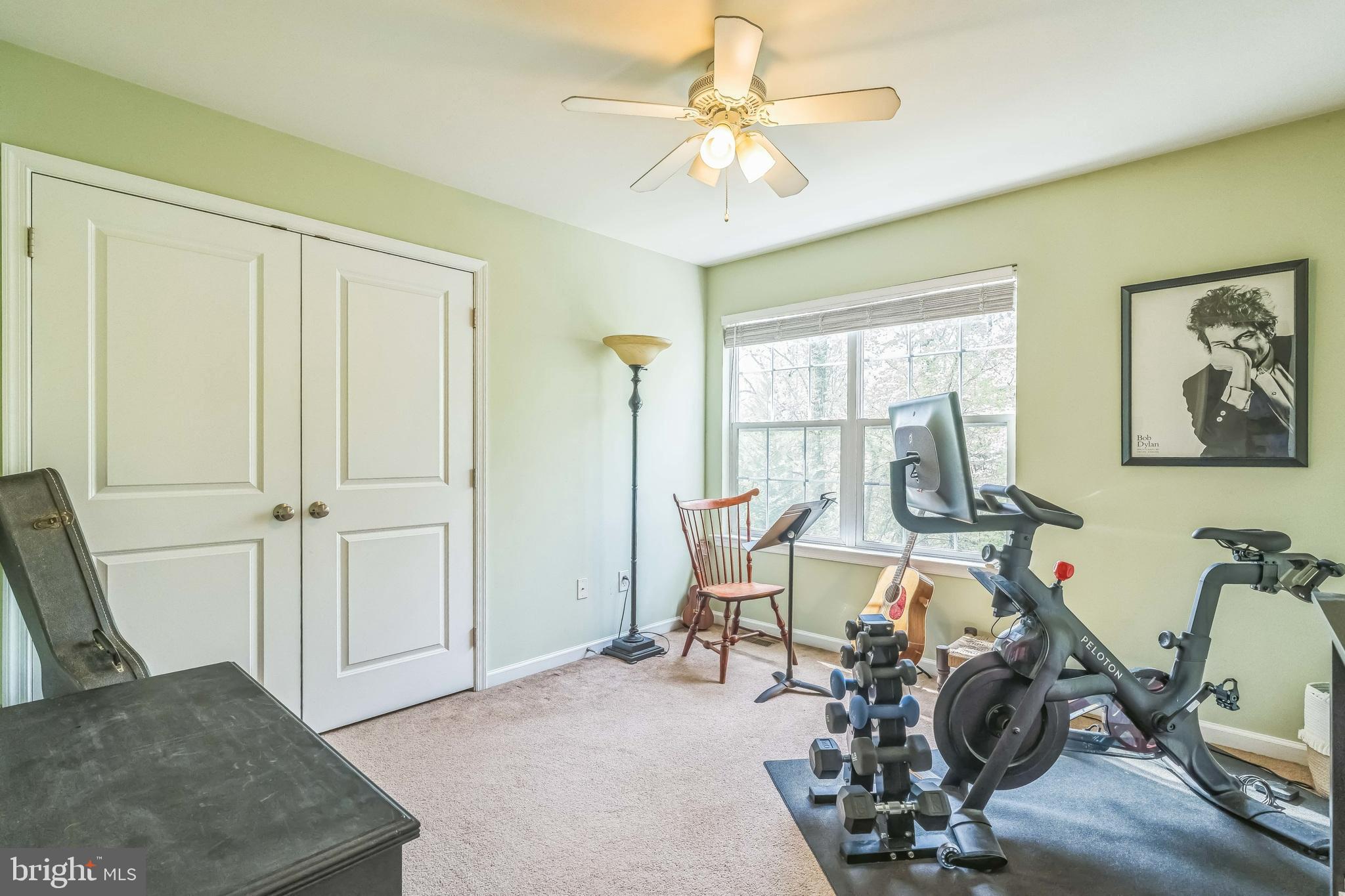 MEADOWBROOK - Residential