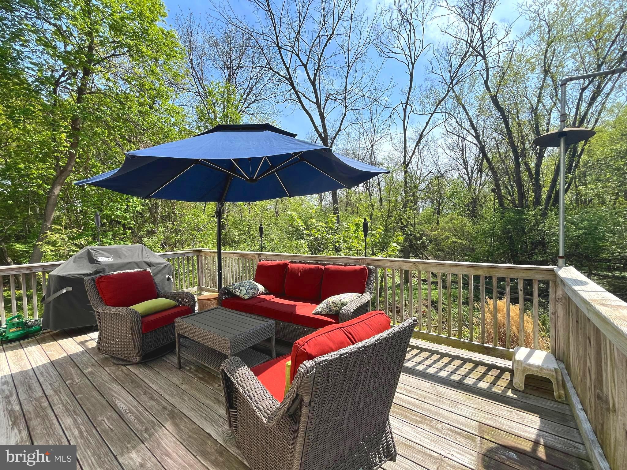 MEADOWBROOK - Residential