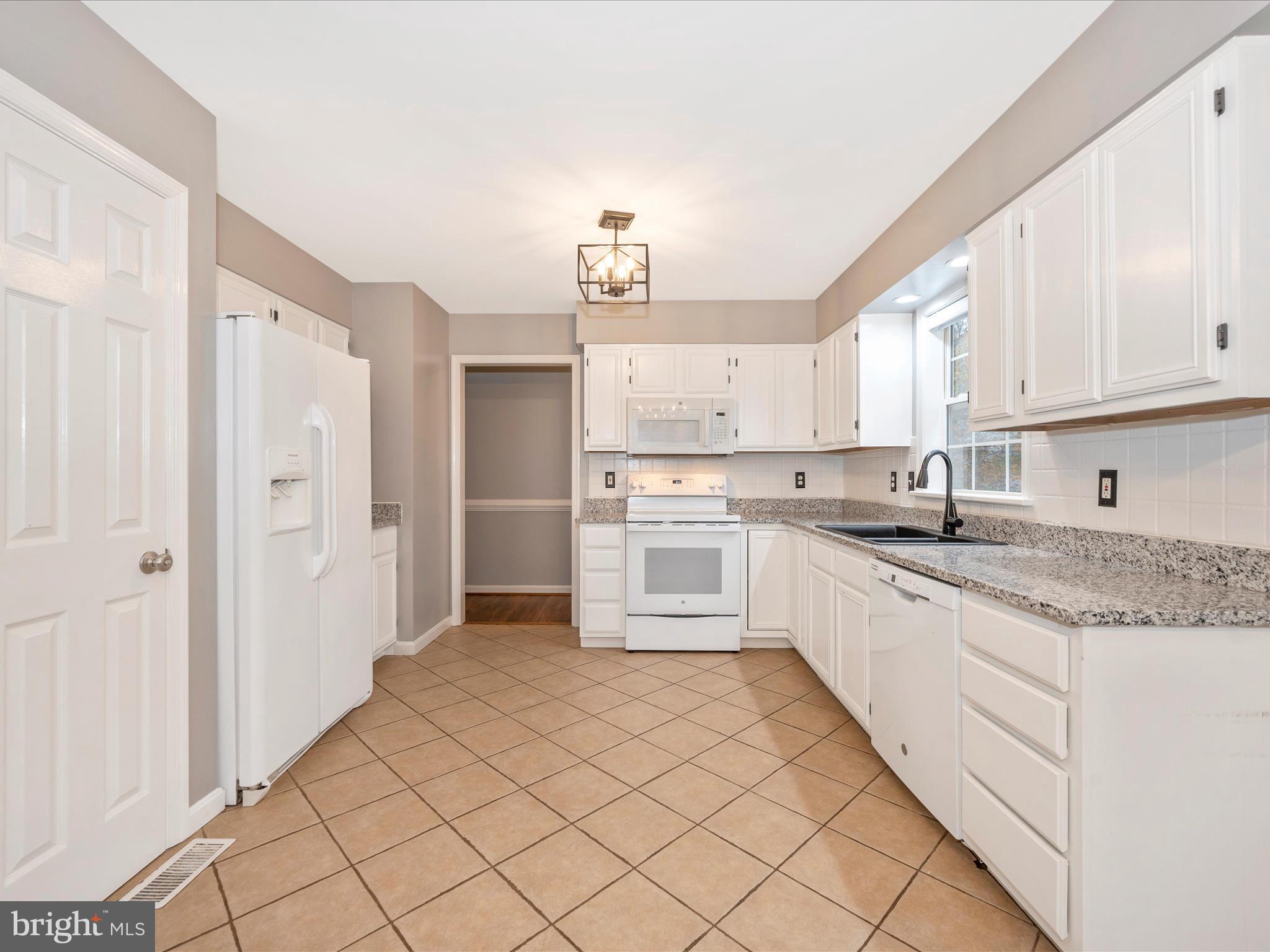 ATLEE RIDGE - Residential