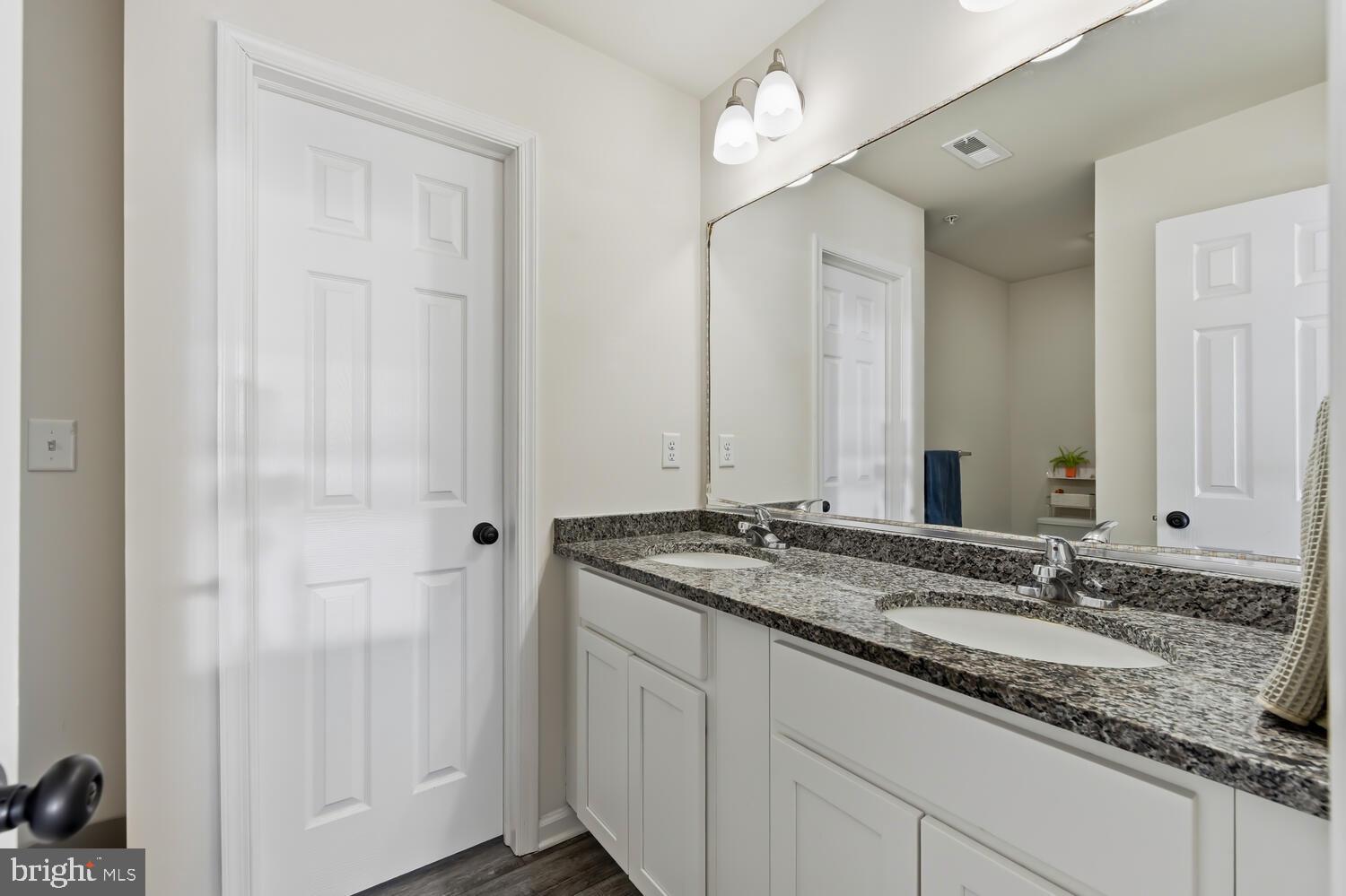 CHESTER ARMS - Residential