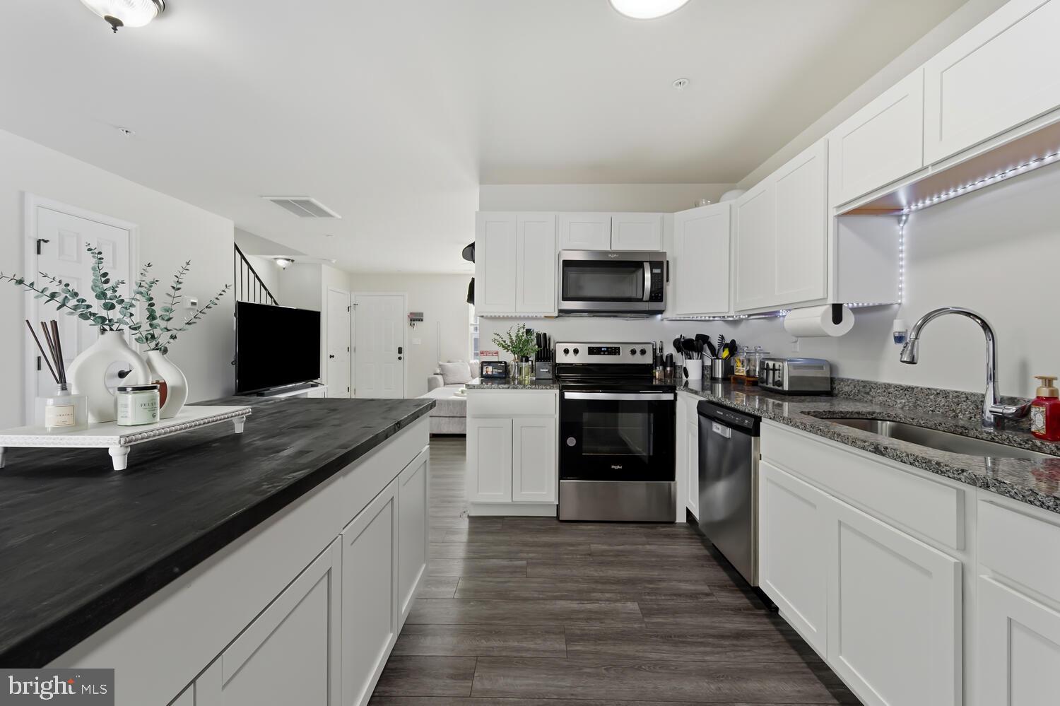 CHESTER ARMS - Residential