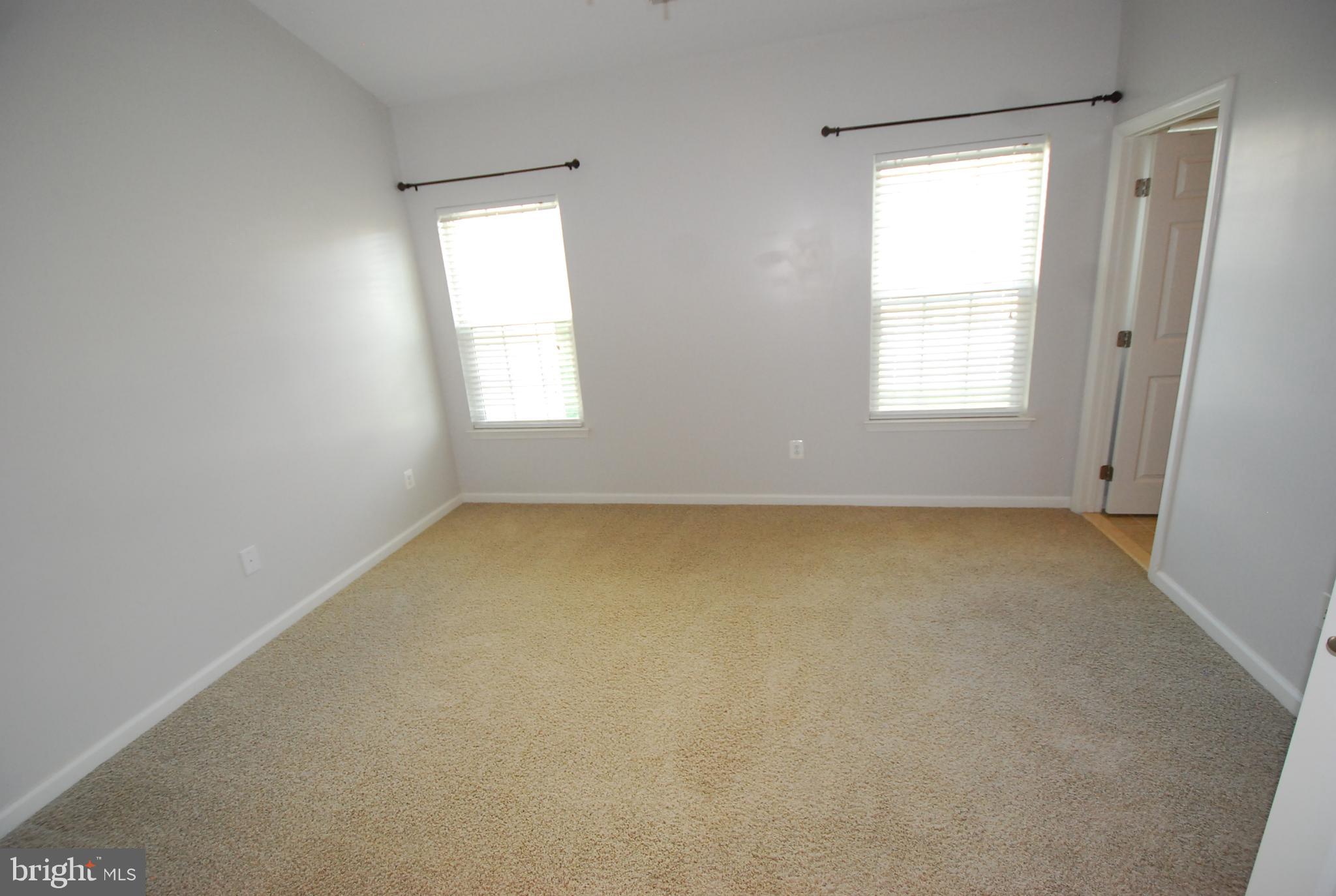 VILLAGES OF URBANA - Residential Lease