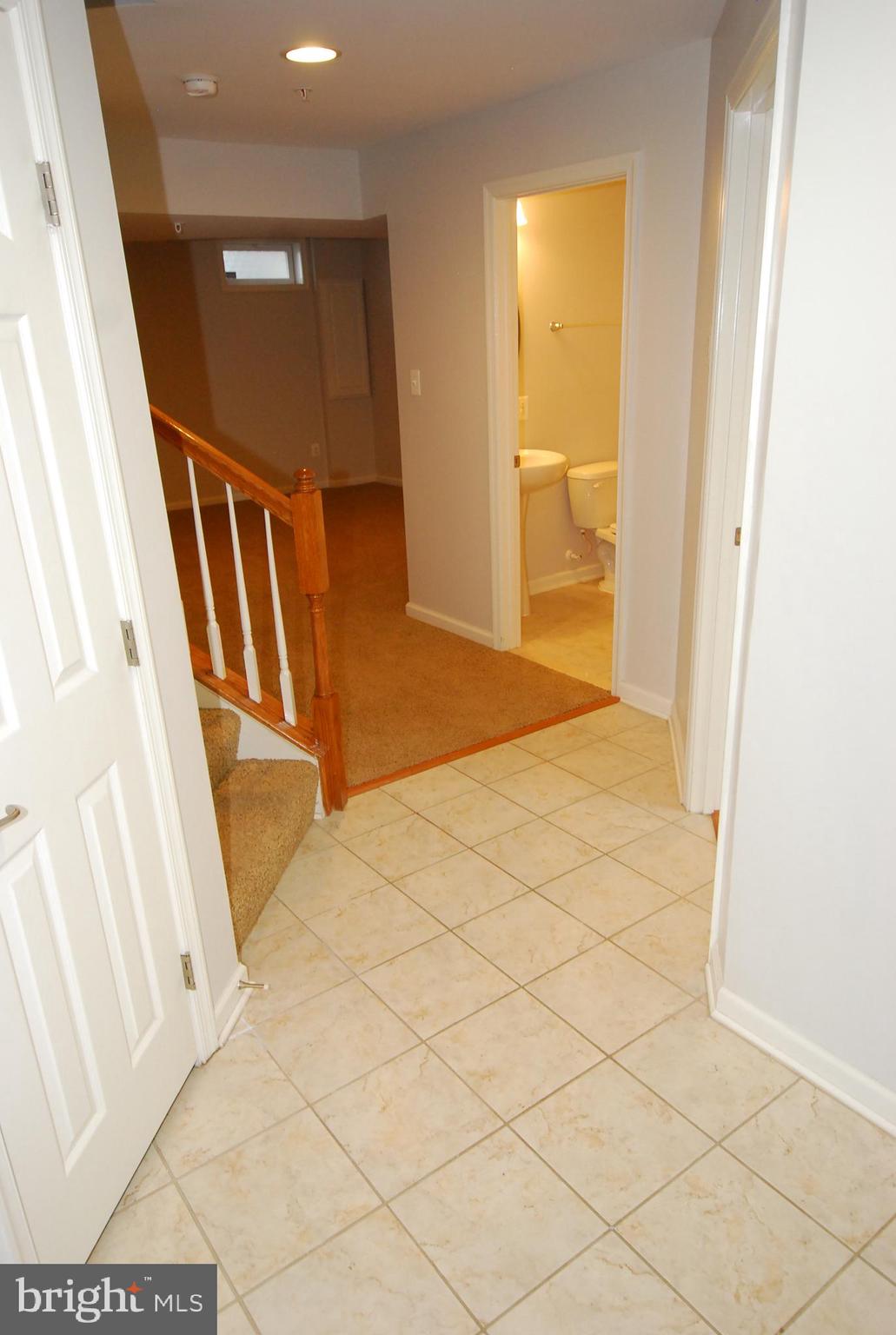 VILLAGES OF URBANA - Residential Lease