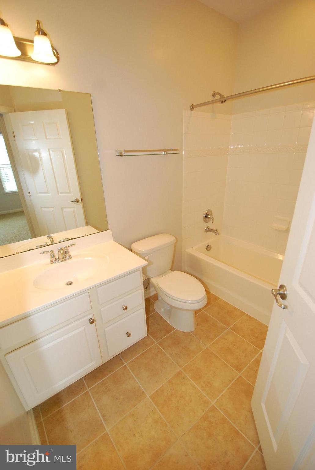 VILLAGES OF URBANA - Residential Lease