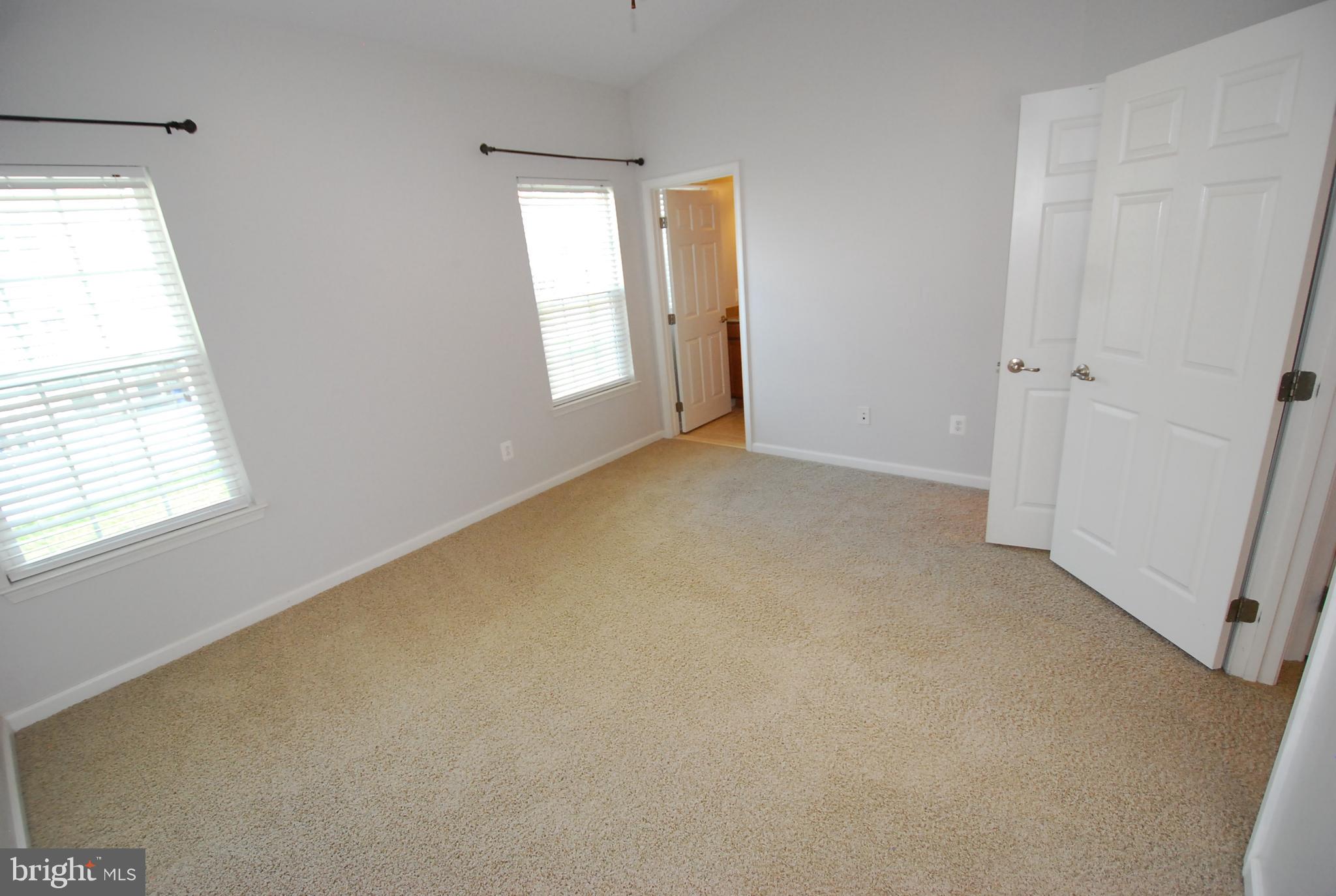 VILLAGES OF URBANA - Residential Lease