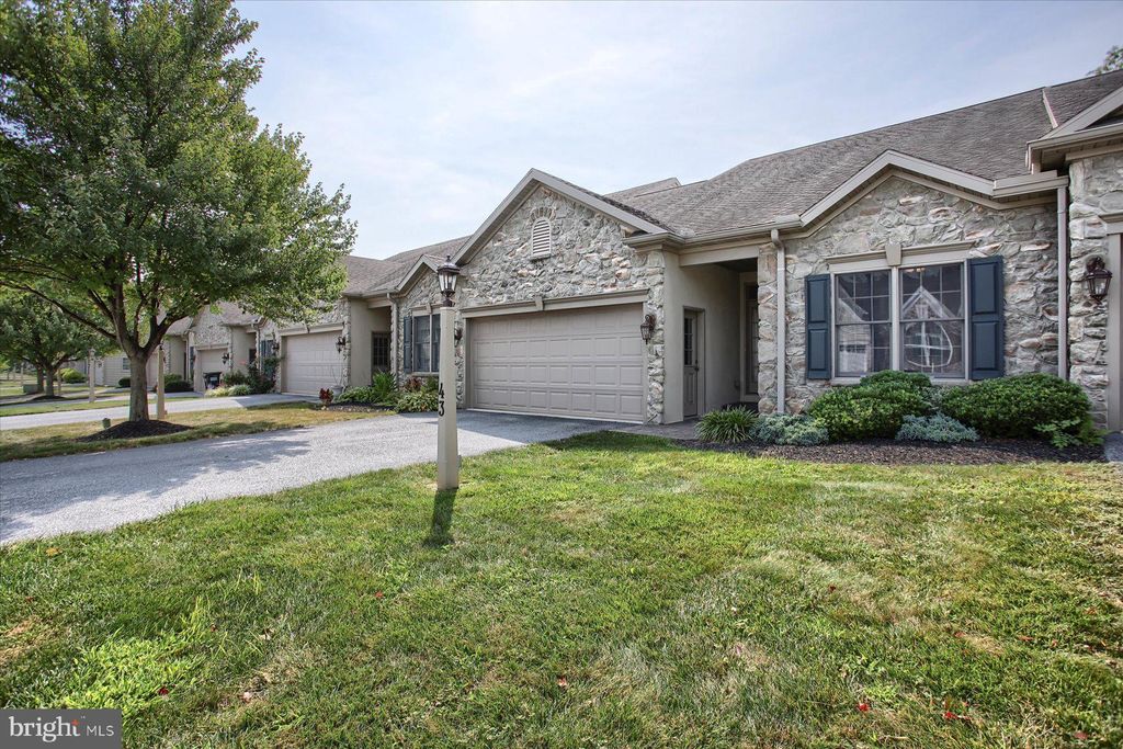 Photo of 43 MIDWAY FARMS LN, LANCASTER, PA 17602 (MLS # PALA2039732)