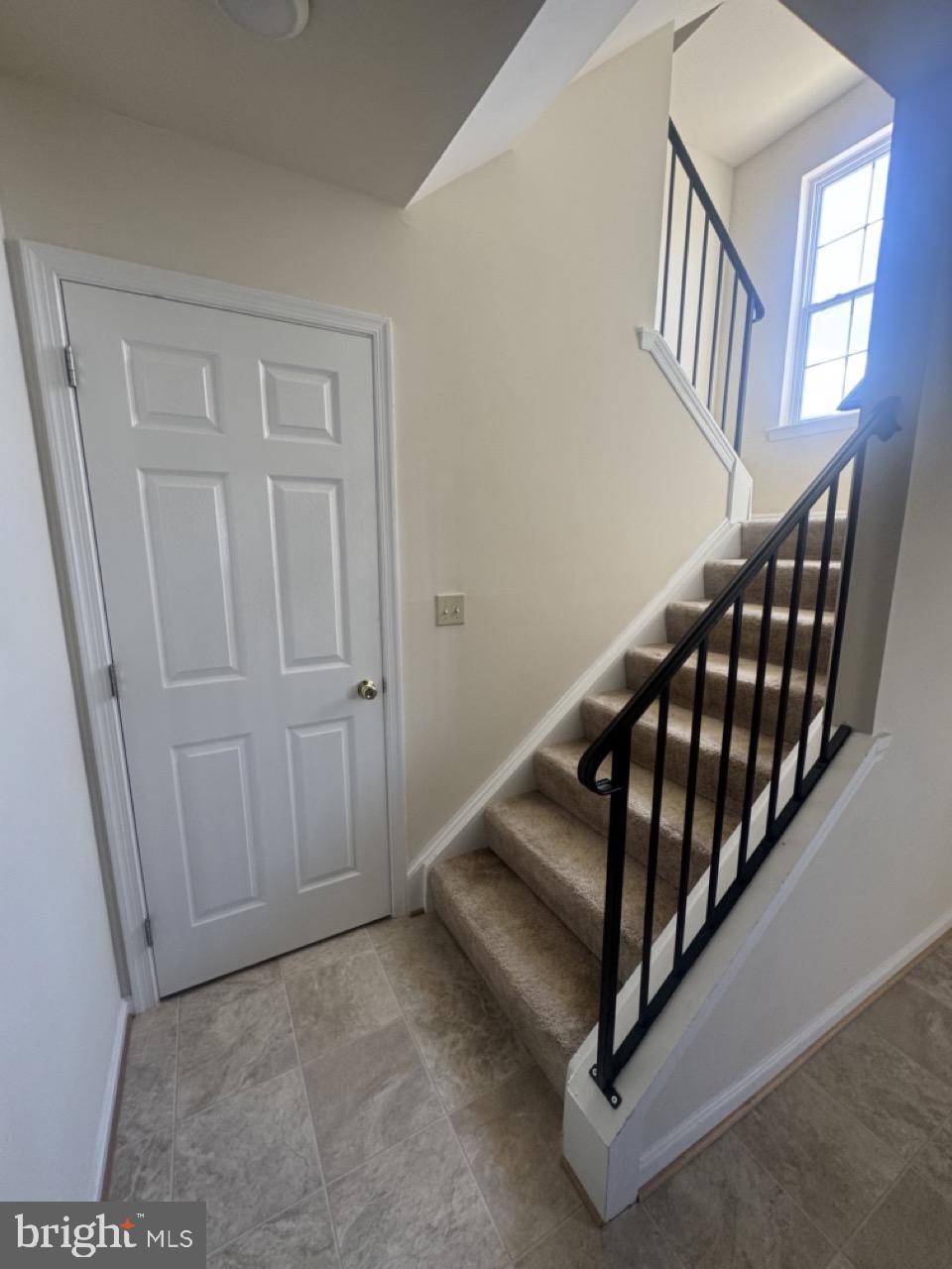 CAPTAINS QUARTER CONDOMINIUM - Residential Lease