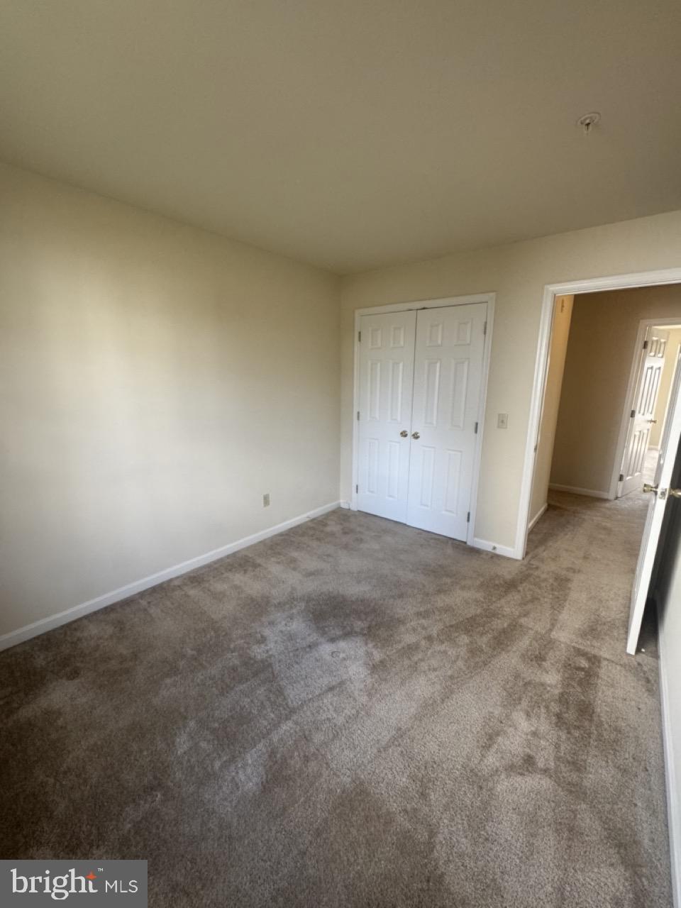 CAPTAINS QUARTER CONDOMINIUM - Residential Lease