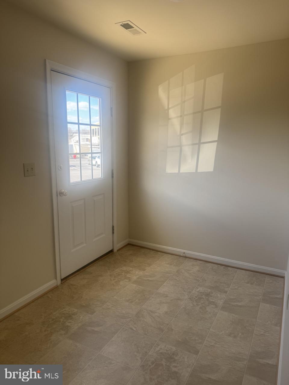 CAPTAINS QUARTER CONDOMINIUM - Residential Lease