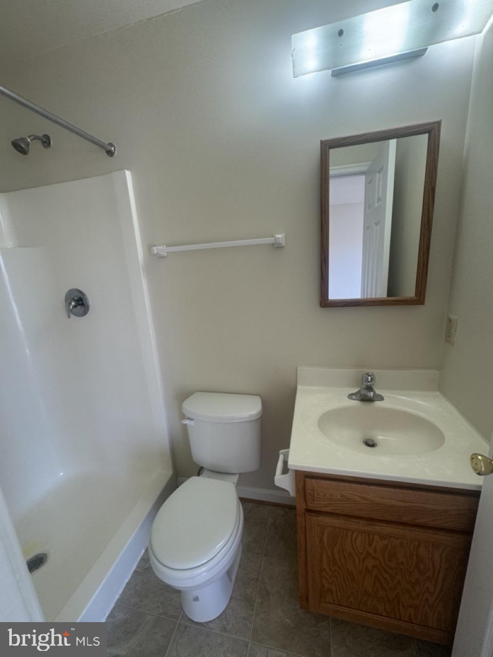 CAPTAINS QUARTER CONDOMINIUM - Residential Lease