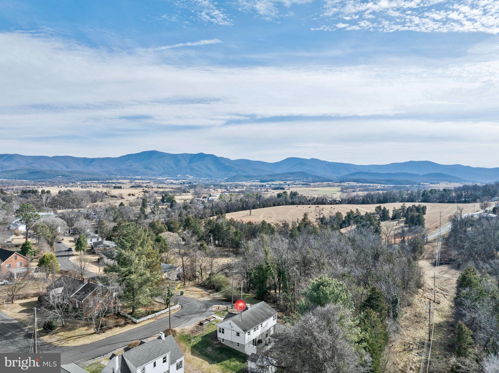 HIGHLAND COURT - Residential