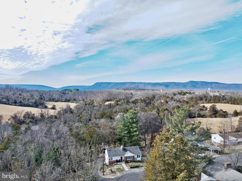 Homes For Sale - 110 Highland Court<br/> LURAY, VA 22835