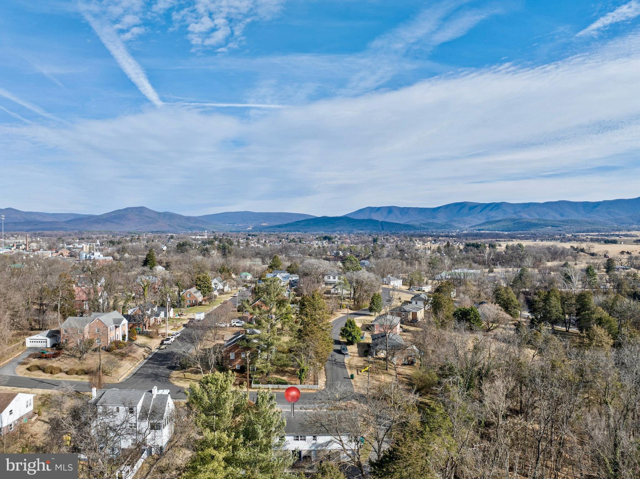 HIGHLAND COURT - Residential