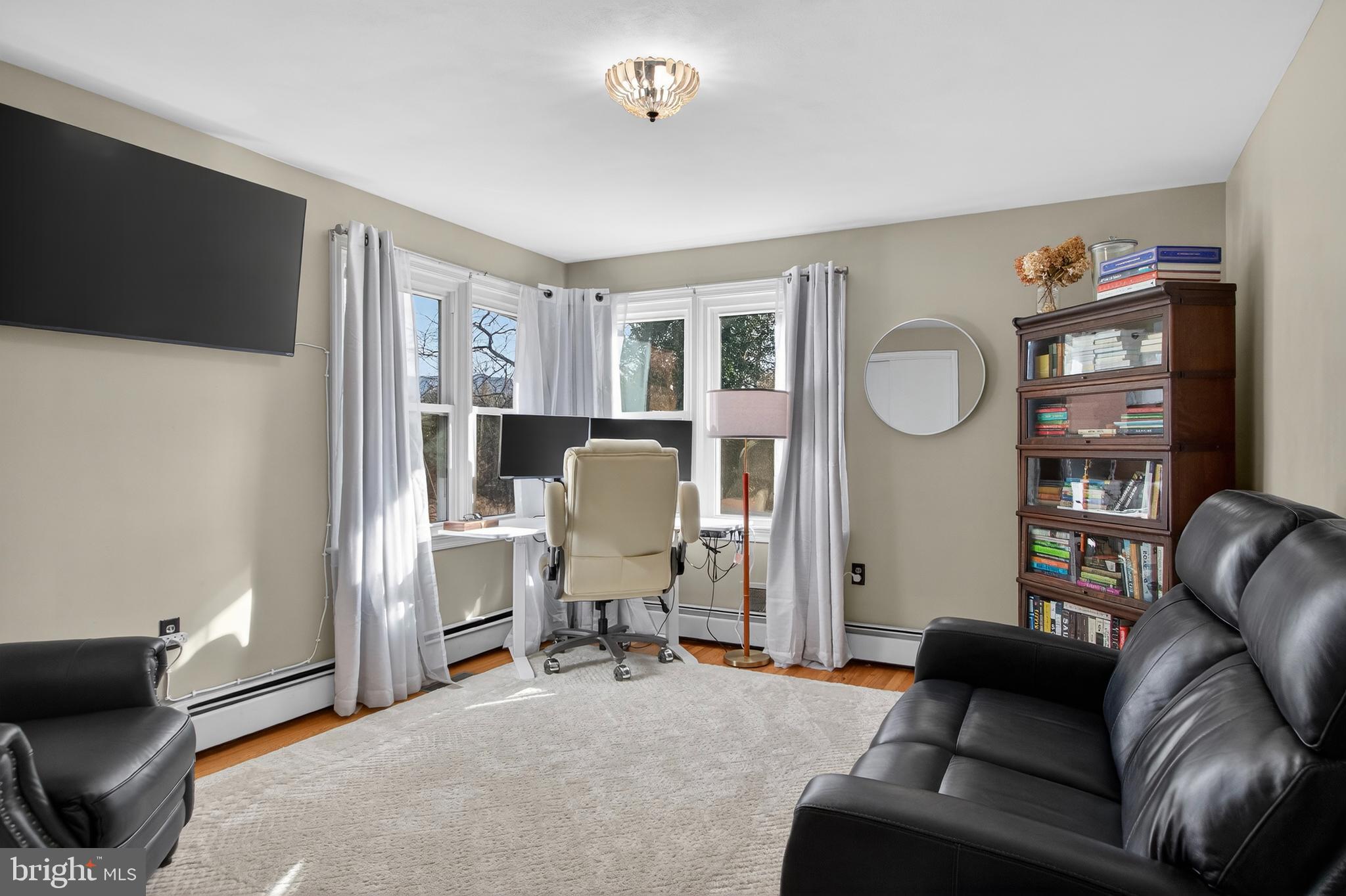 HIGHLAND COURT - Residential