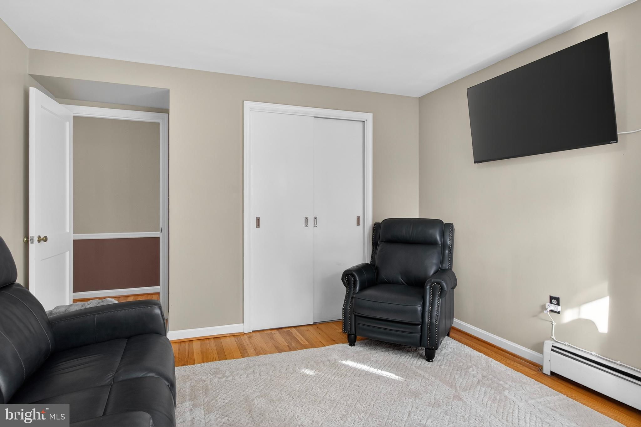 HIGHLAND COURT - Residential