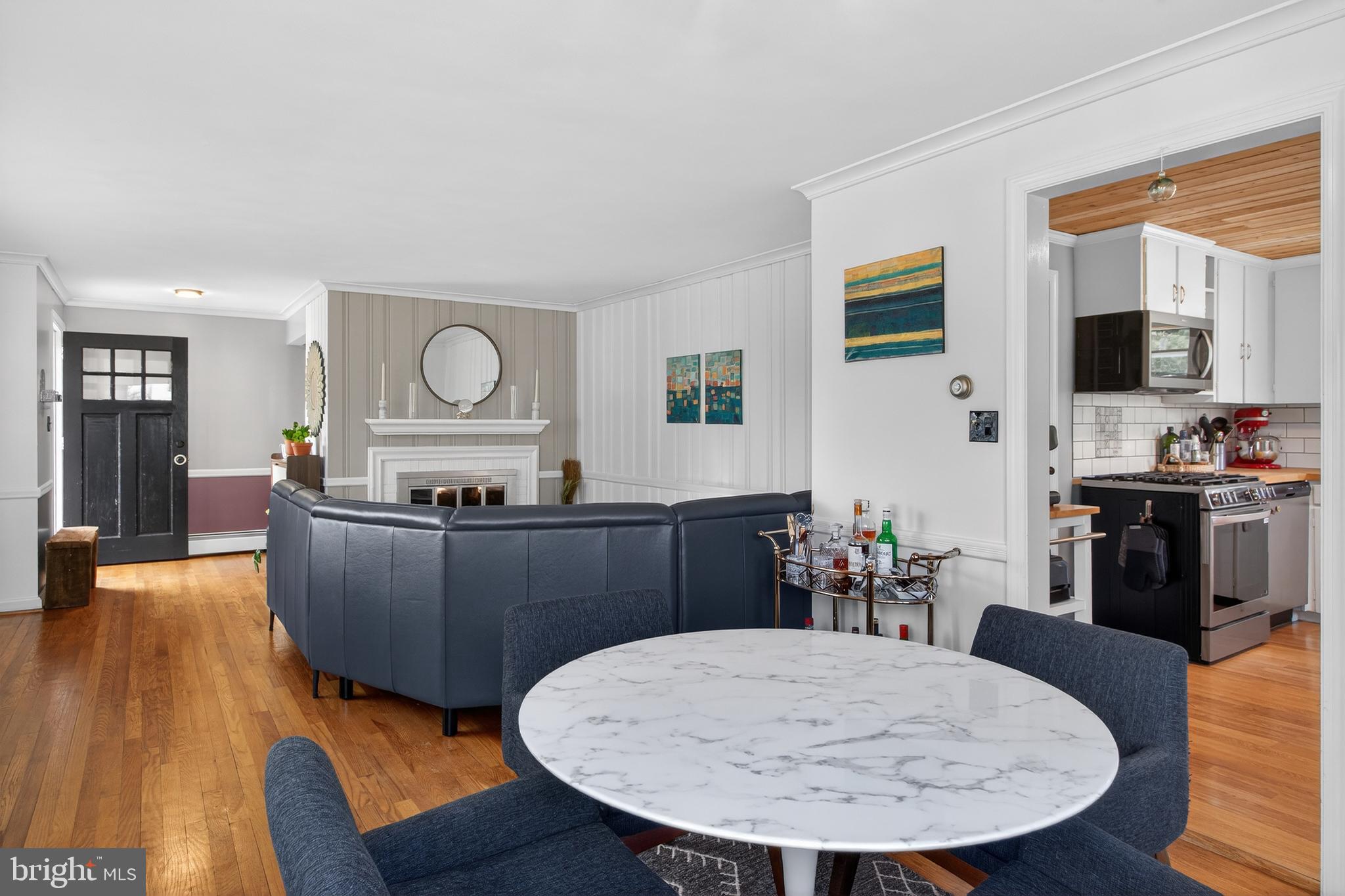 HIGHLAND COURT - Residential