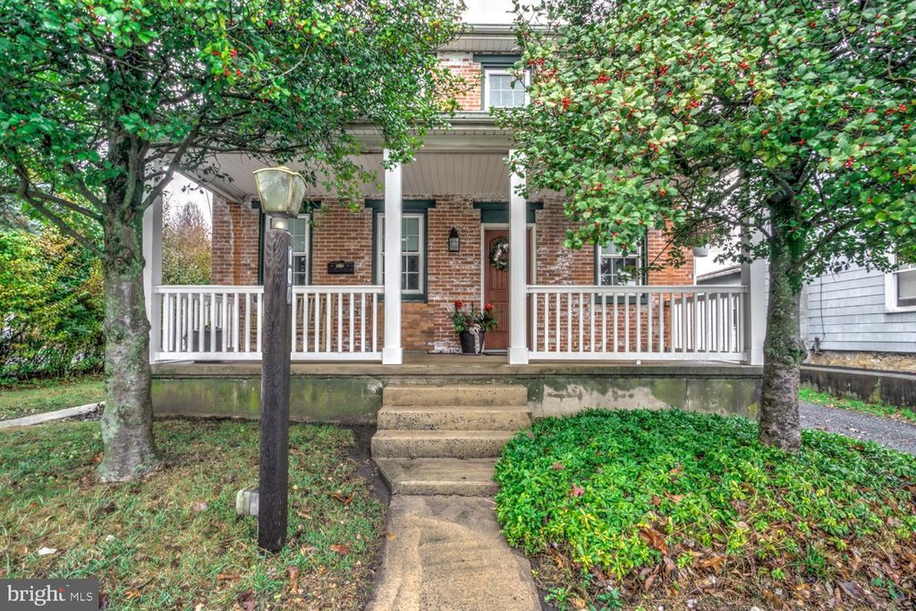 Photo of 100 S Church Street, QUARRYVILLE, PA 17566 (MLS # PALA2061830)