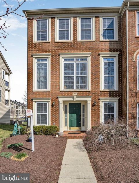 25837 MEWS TERRACE CHANTILLY VA 20152