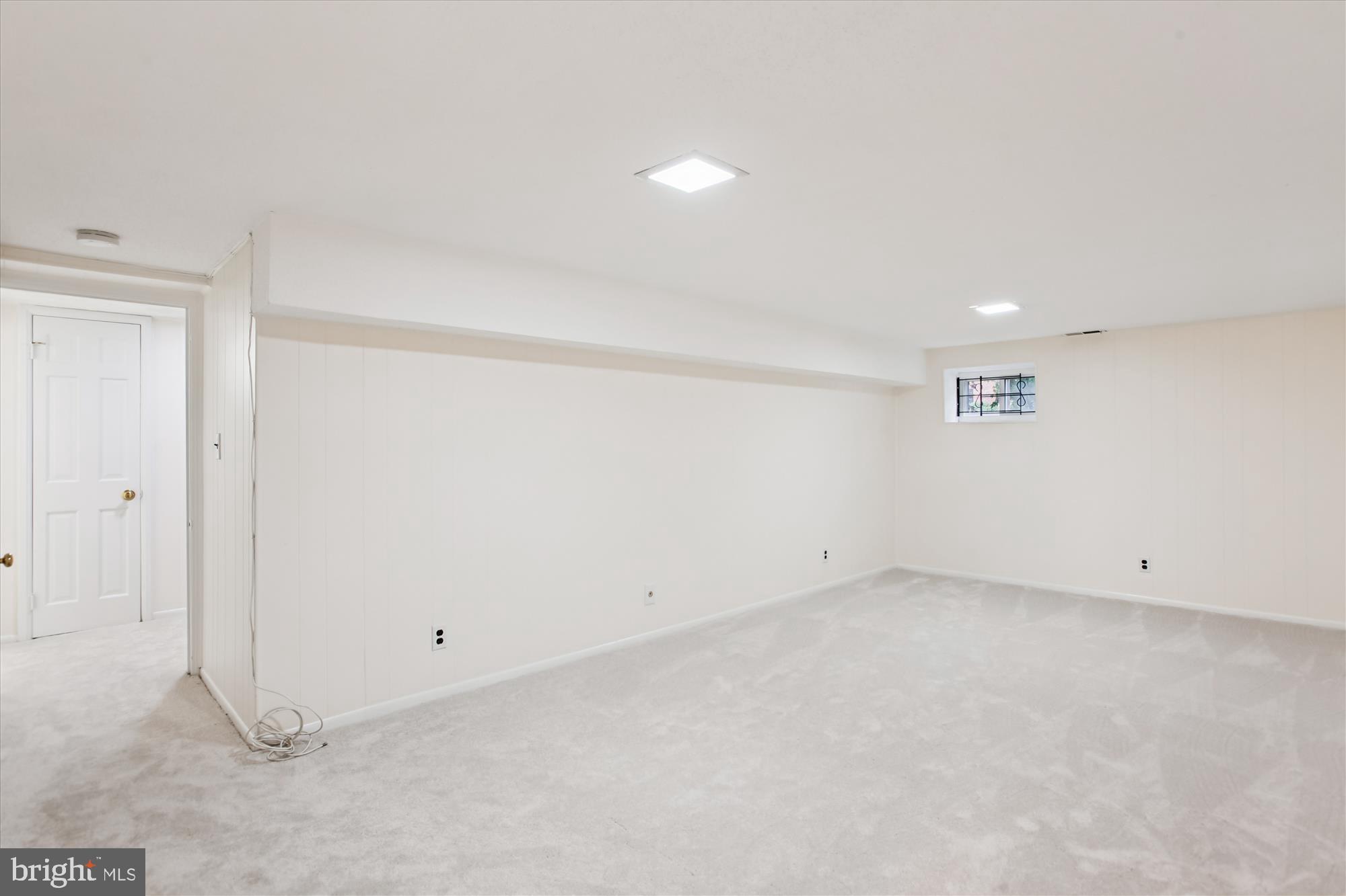 FAIRLINGTON VILLAGES - Residential Lease