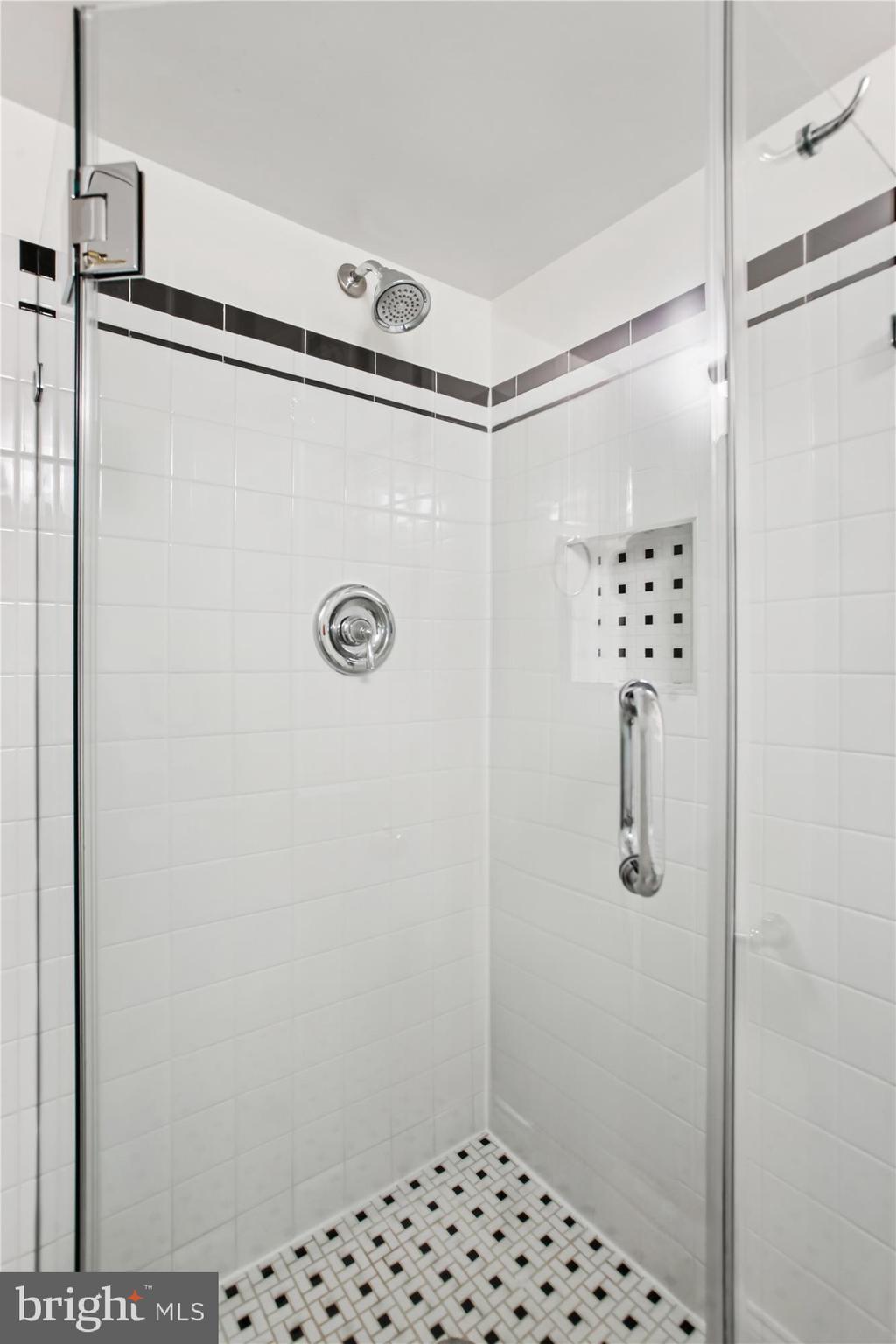 FAIRLINGTON VILLAGES - Residential Lease