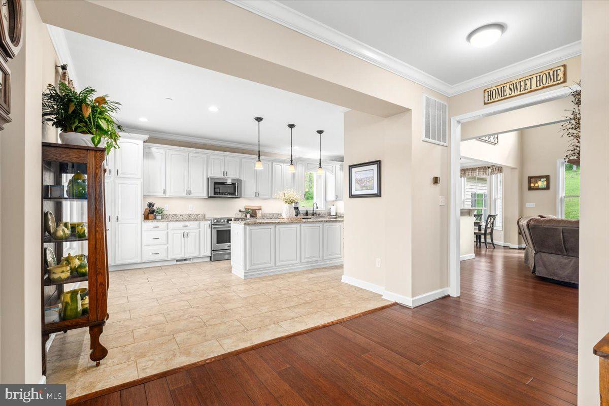 MYERSVILLE - Residential