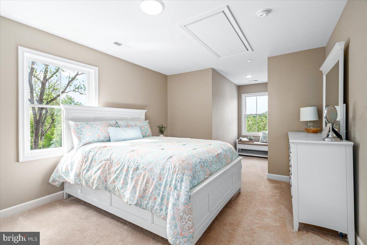 MYERSVILLE - Residential