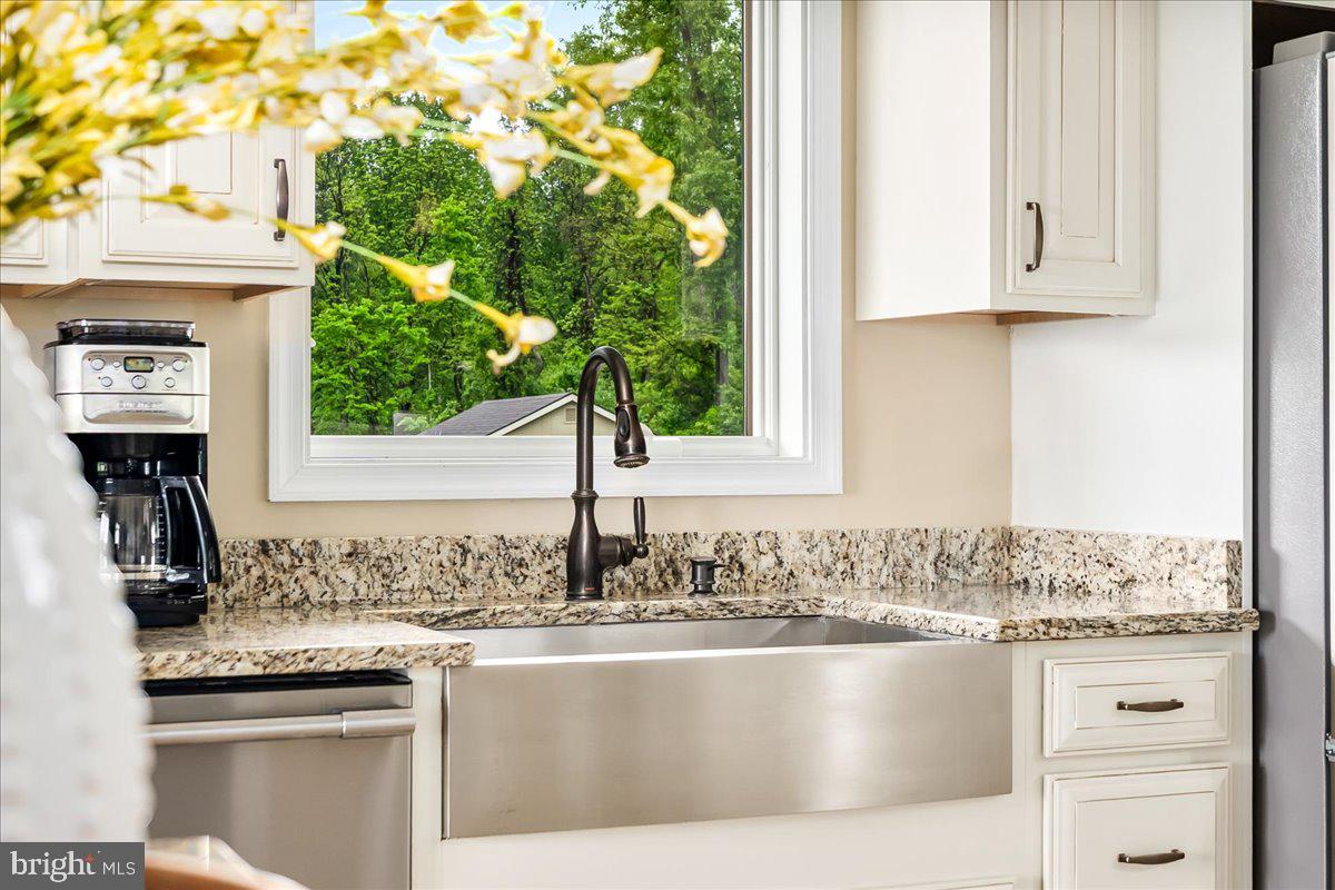 MYERSVILLE - Residential