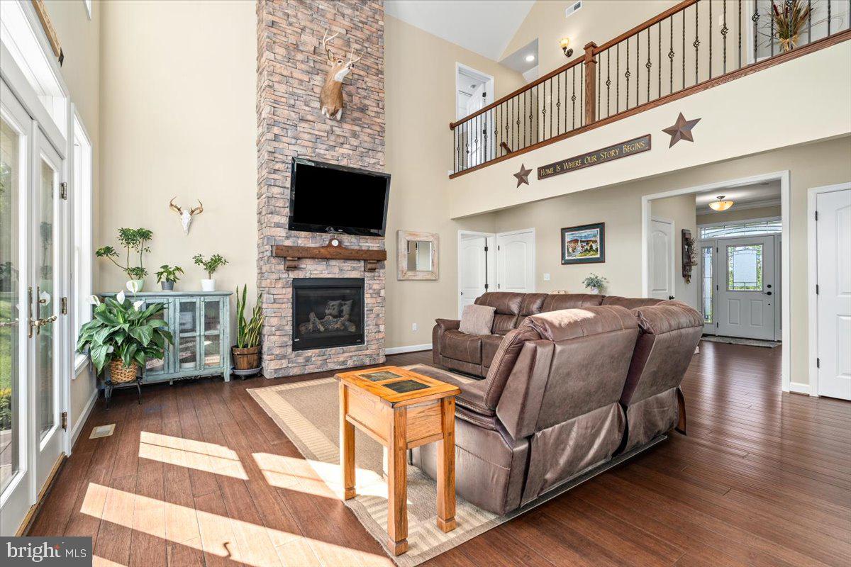 MYERSVILLE - Residential