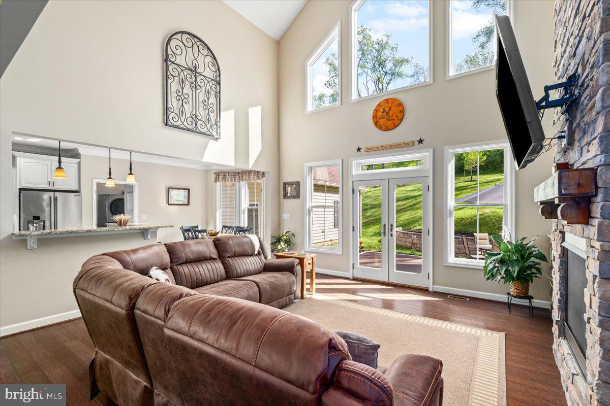 MYERSVILLE - Residential