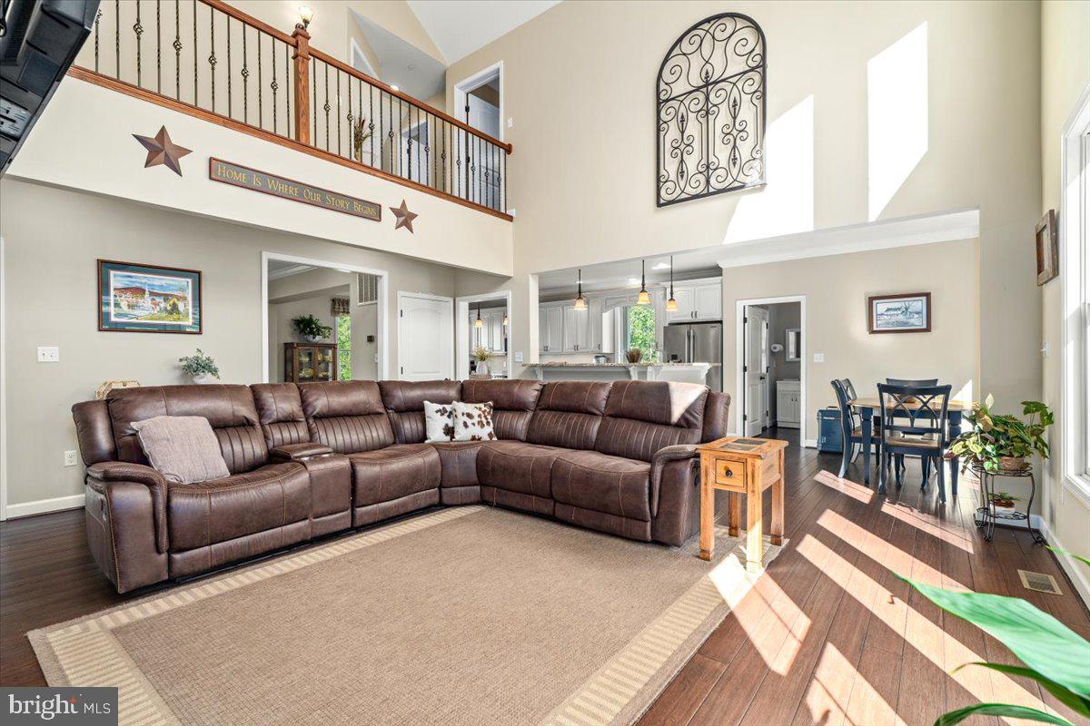 MYERSVILLE - Residential