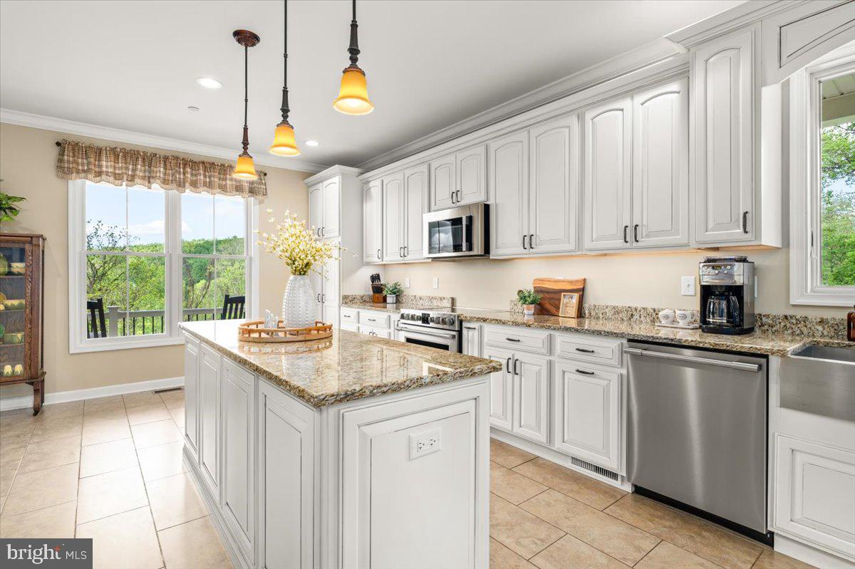 MYERSVILLE - Residential