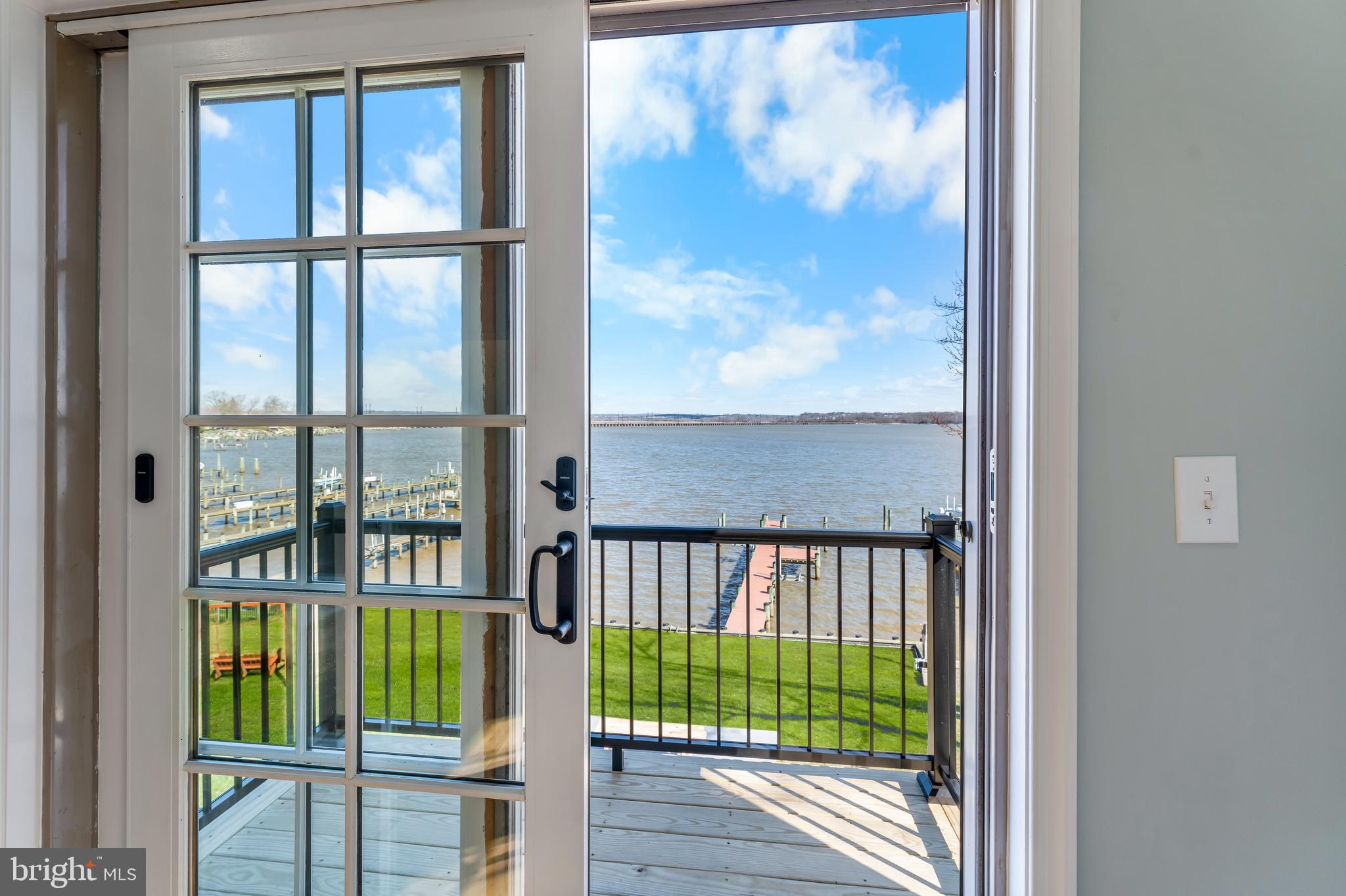 OLIVER BEACH - Residential