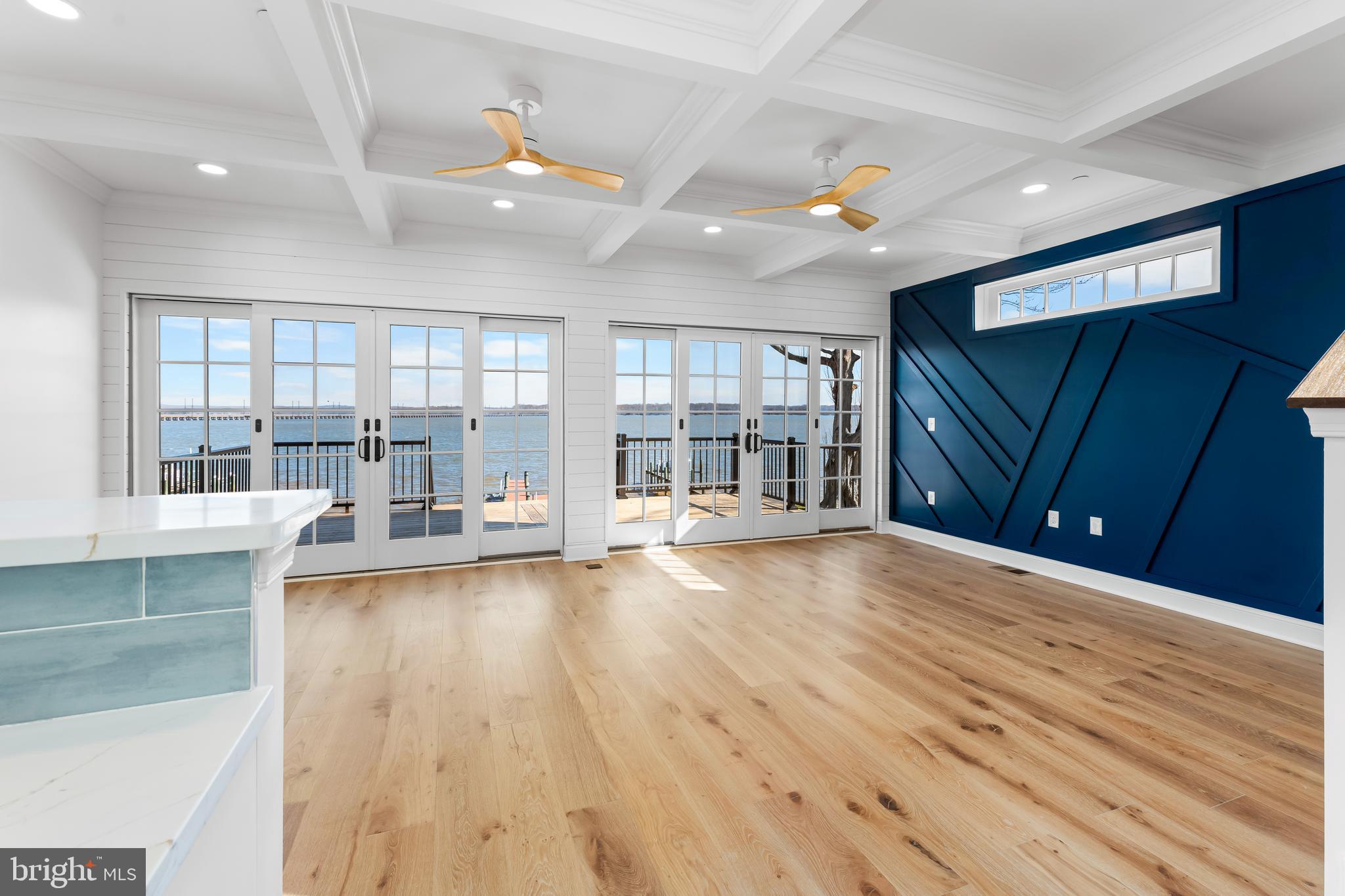 OLIVER BEACH - Residential