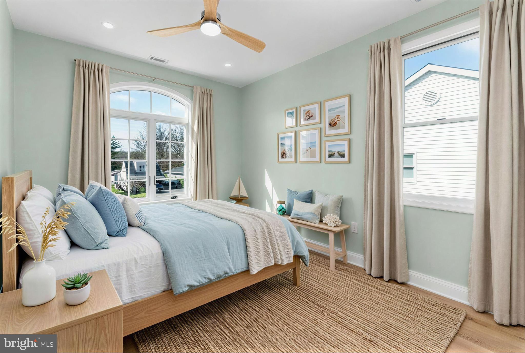 OLIVER BEACH - Residential