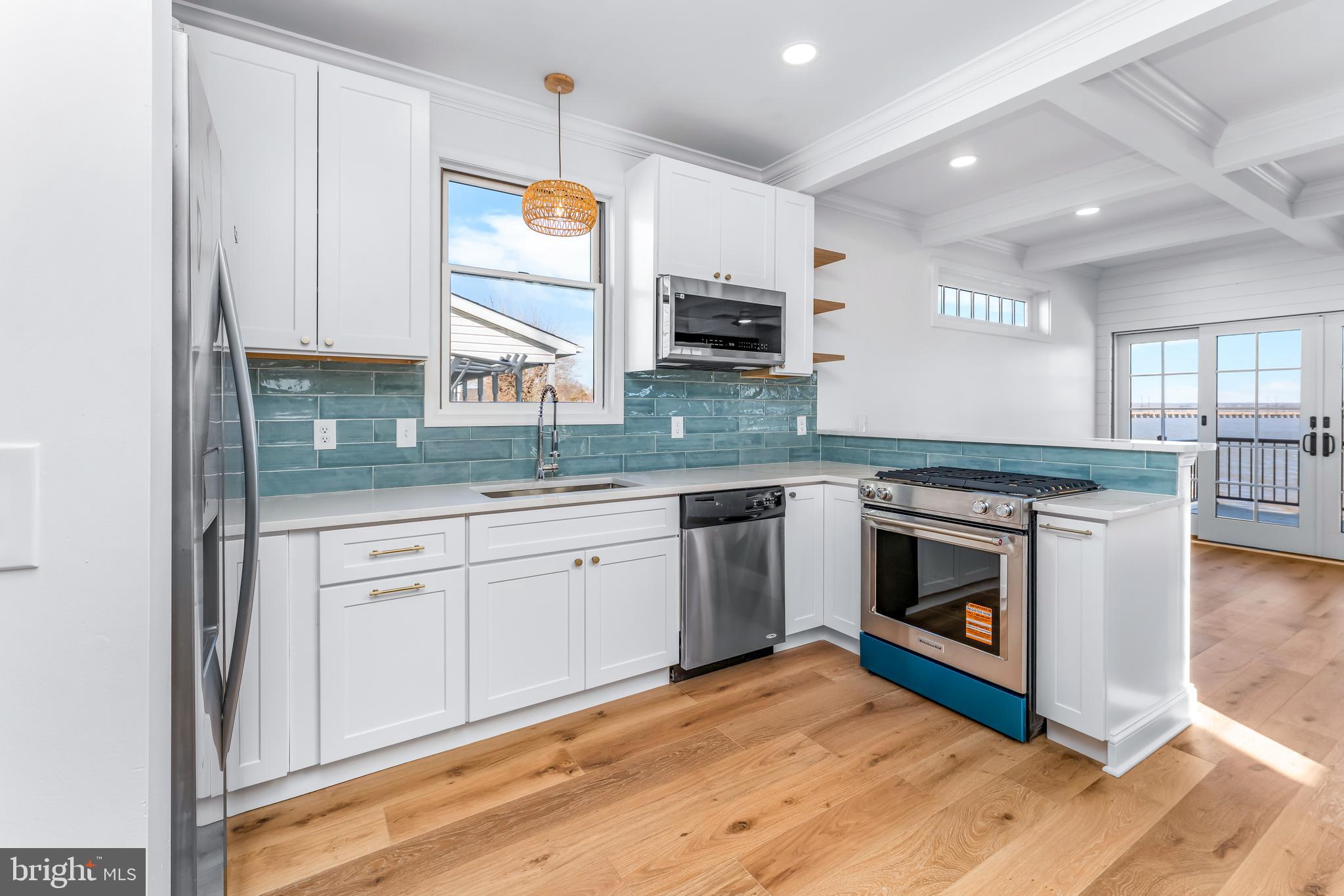 OLIVER BEACH - Residential