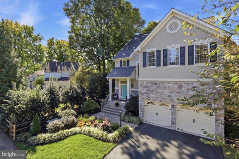 Photo of 47549 Saulty Drive, STERLING, VA 20165 (MLS # VALO2138612)
