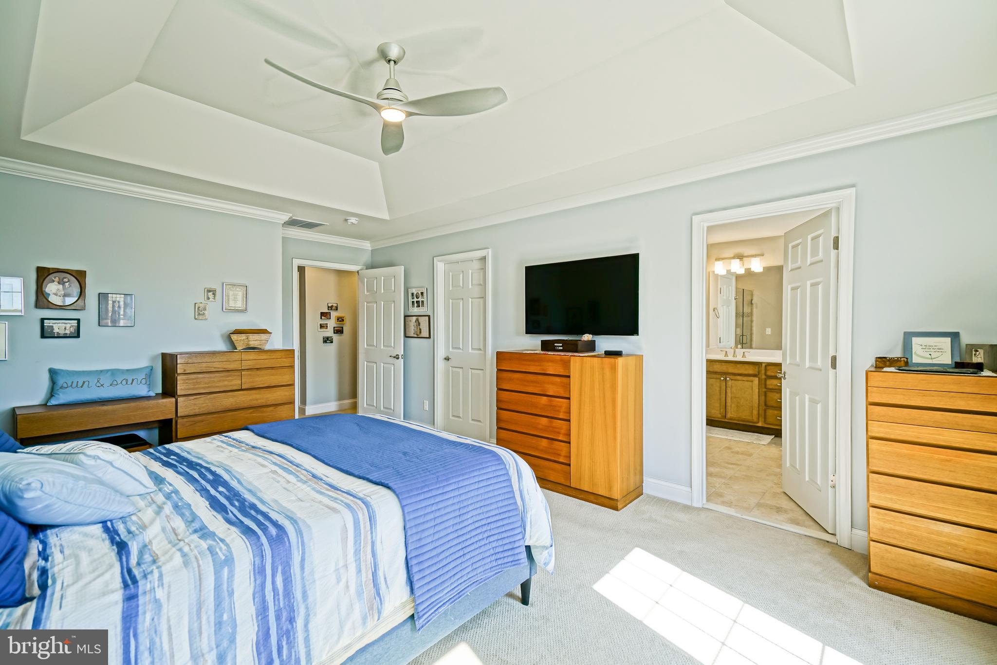 GOVERNORS - Residential