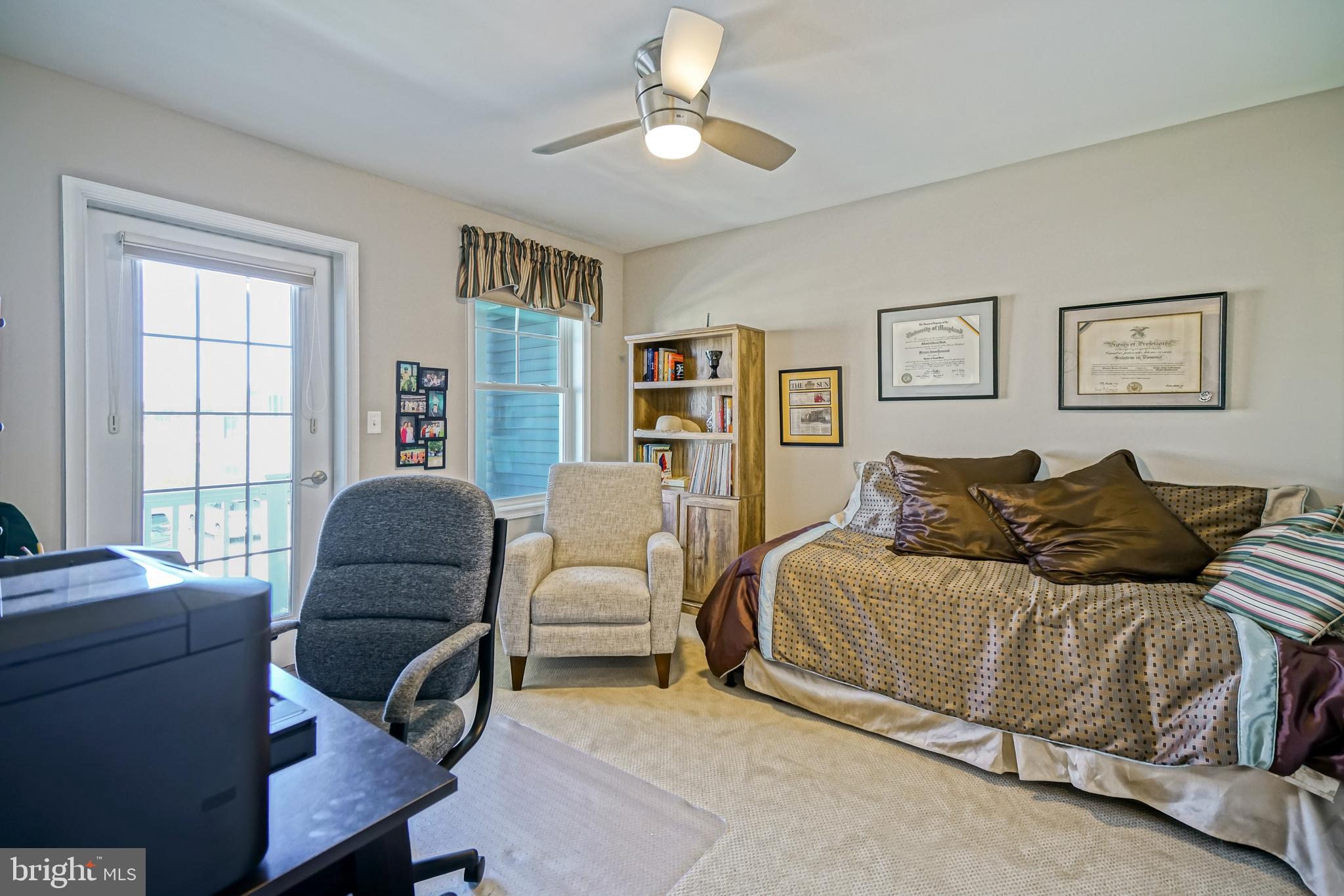 GOVERNORS - Residential