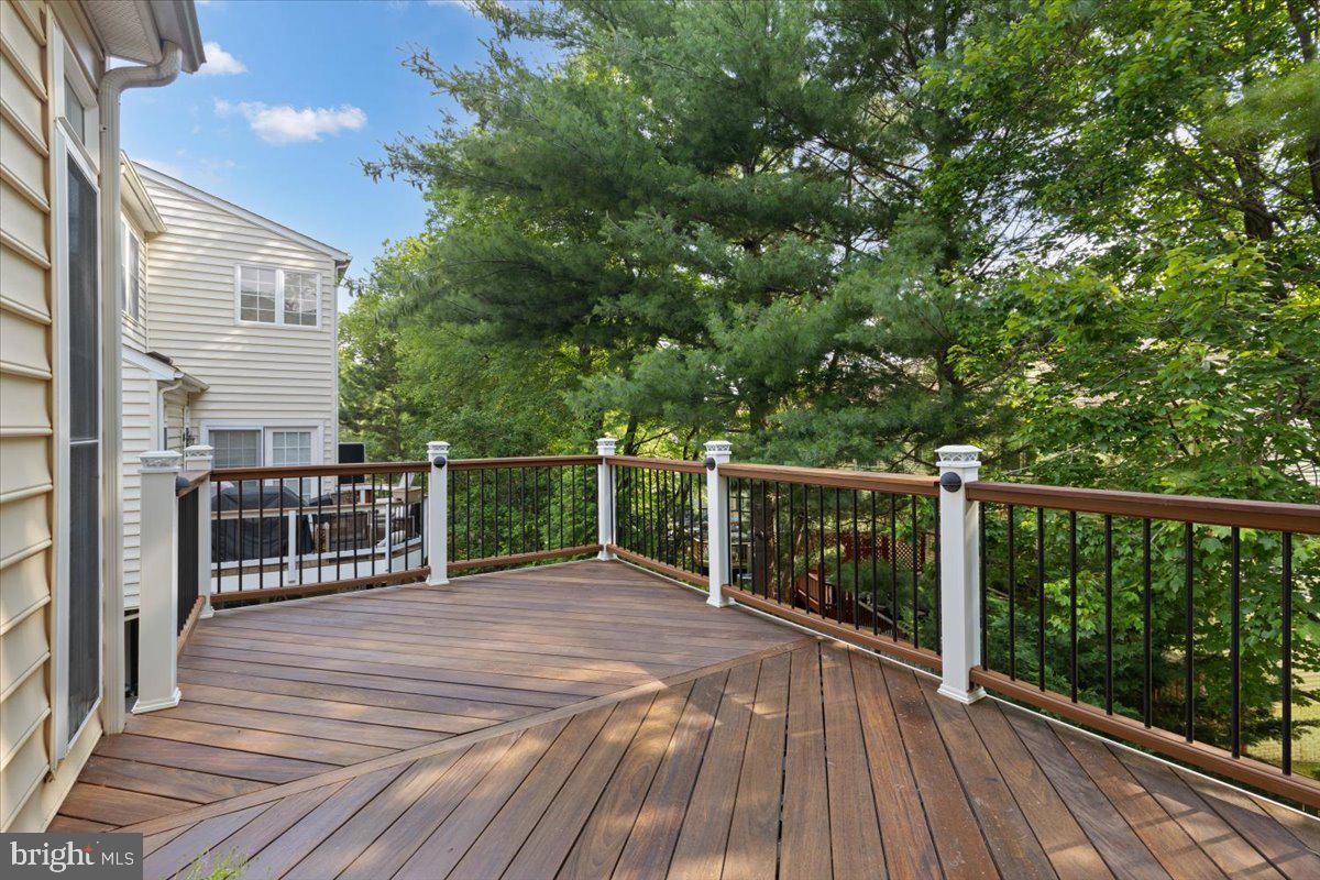 STONE CREEK CROSSING - Residential