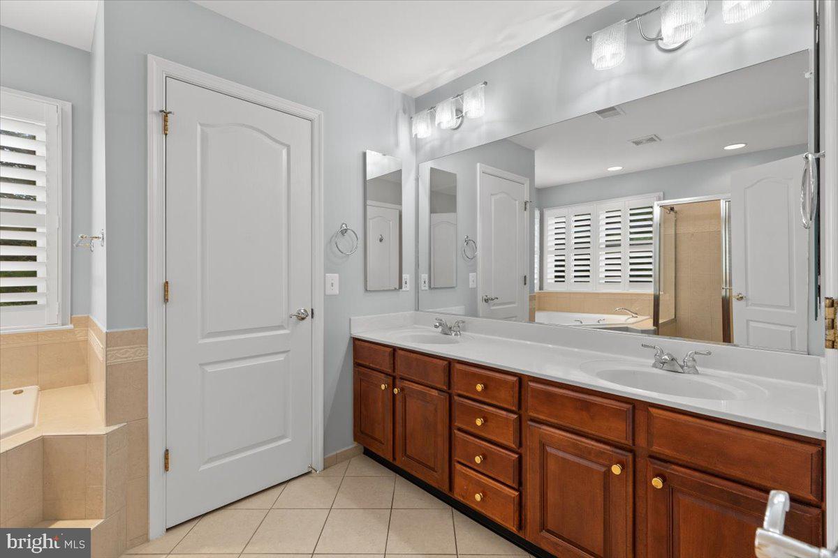 STONE CREEK CROSSING - Residential