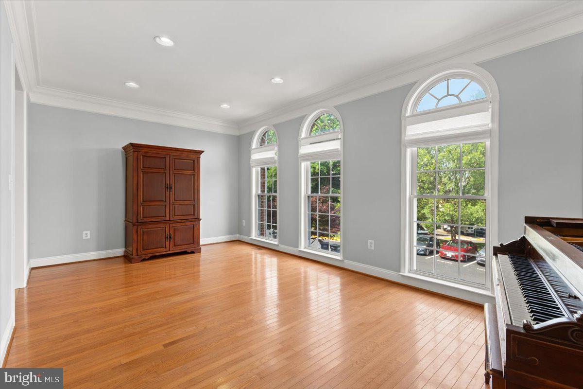 STONE CREEK CROSSING - Residential