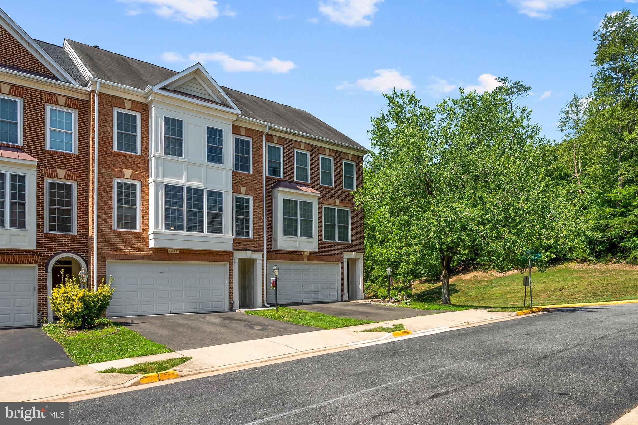 4309 STONE MOUNTAIN COURT