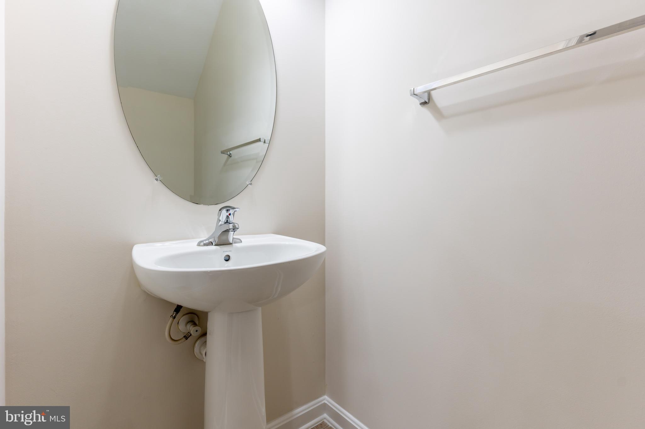 LEE SQUARE - Residential