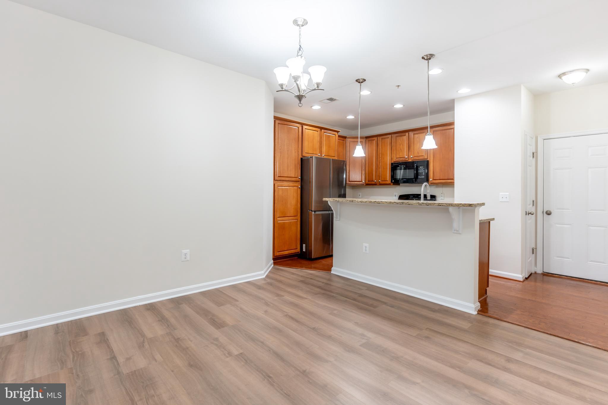 LEE SQUARE - Residential