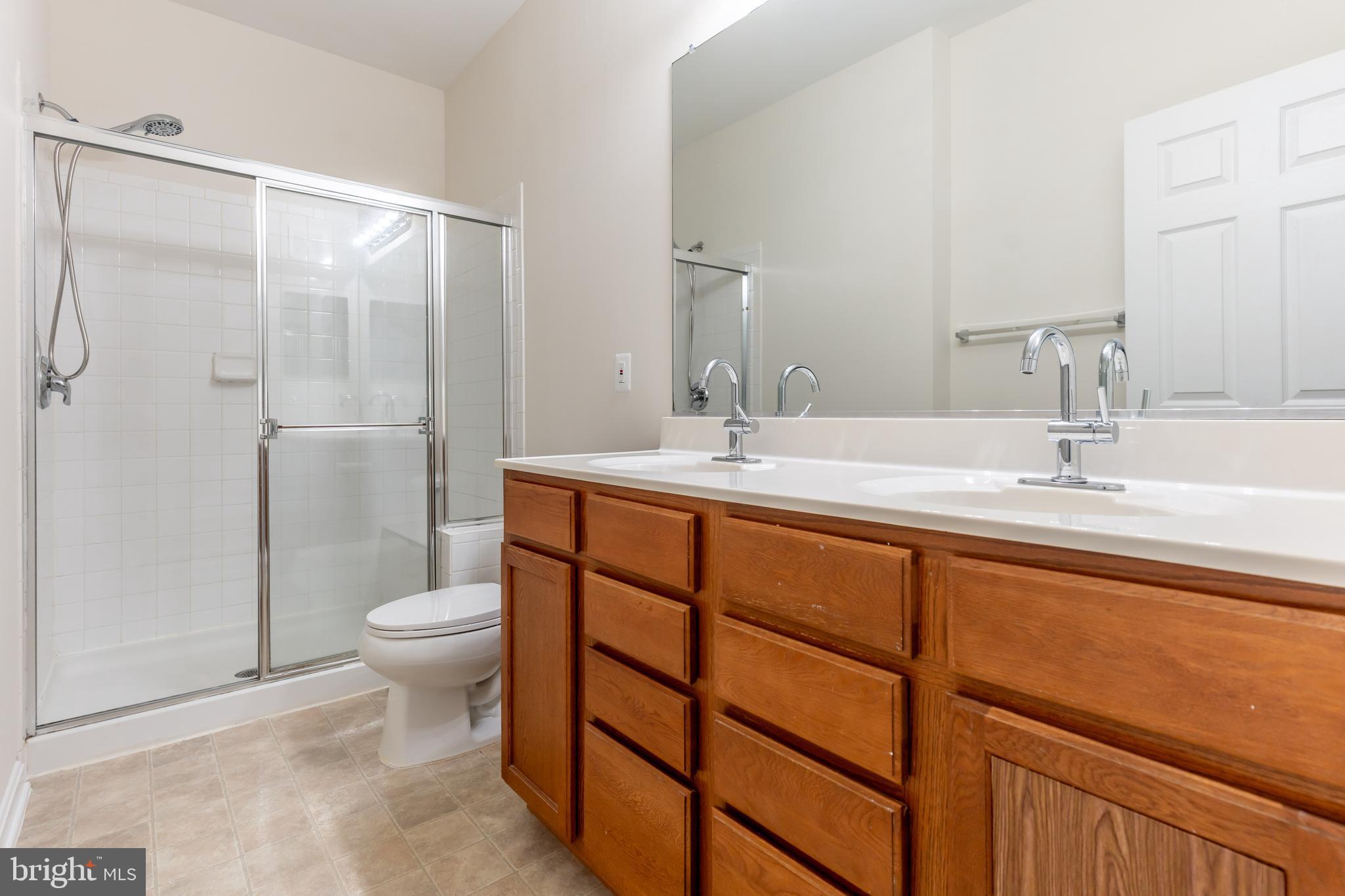 LEE SQUARE - Residential