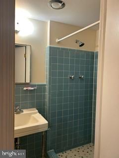 ROCKVILLE - Residential Lease