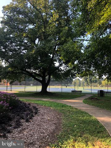 ROCKVILLE - Residential Lease