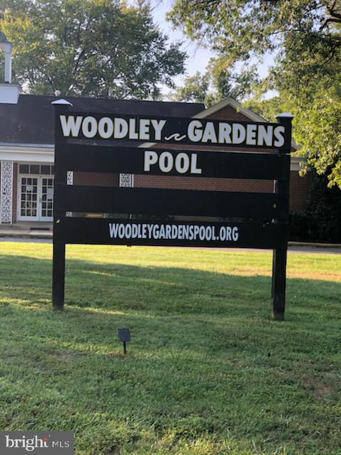 ROCKVILLE - Residential Lease